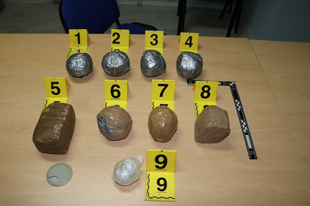 ПАЛО 11 ДИЛЕРА: У нарко-ланцу и један од шефова полиције!